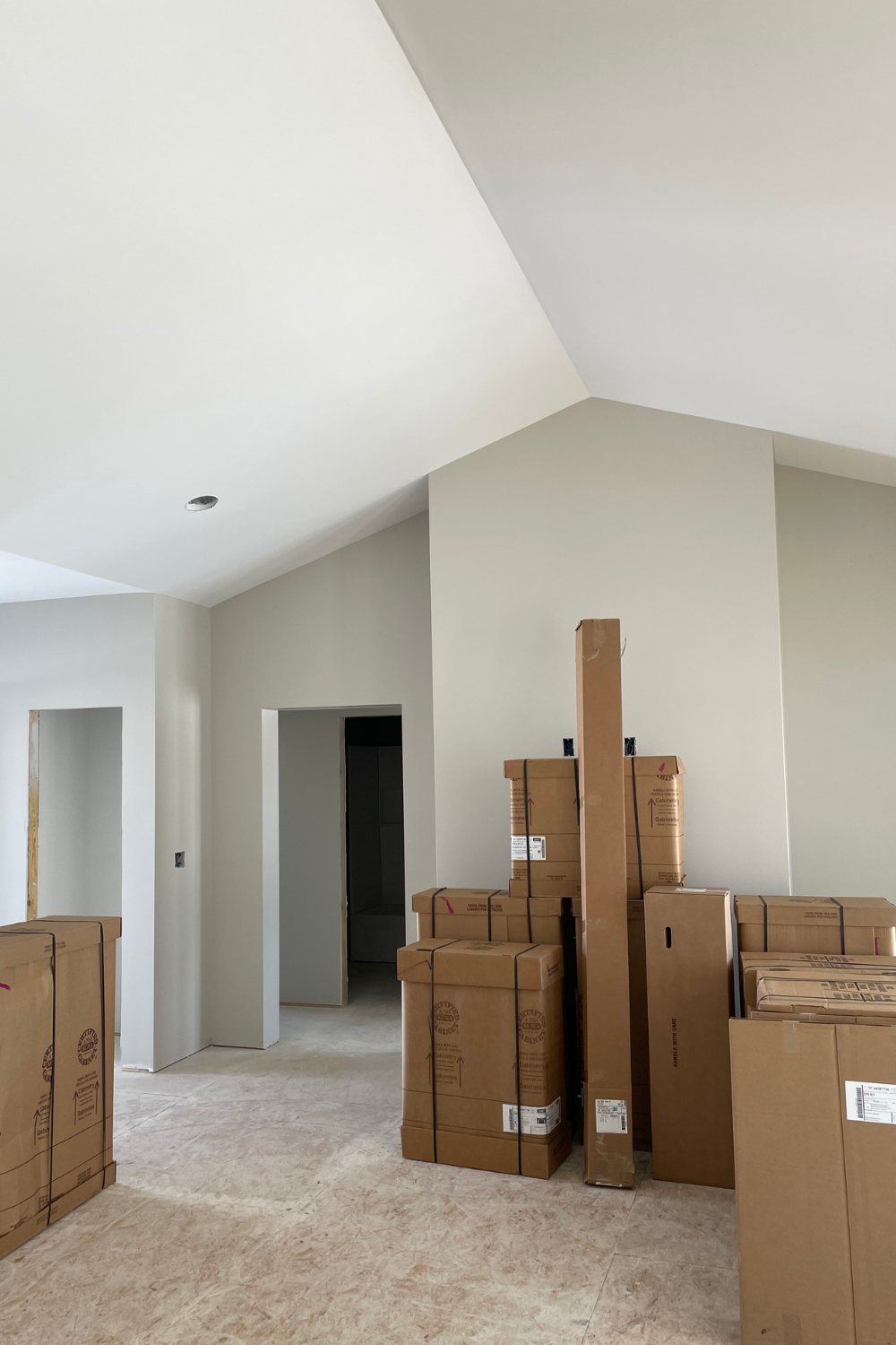 Moving House Checklist (Don't forget these really important things!)